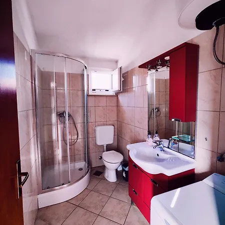 With Pool In A2 Appartement *