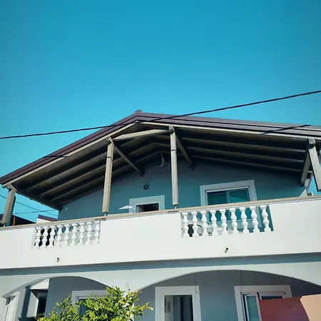 With Pool In A2 Apartment